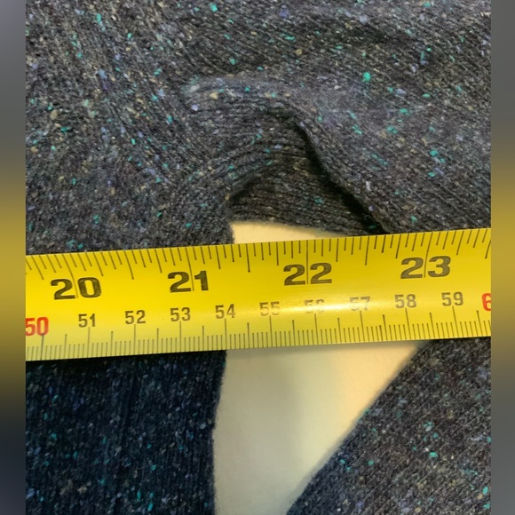 Rag and Bone v-neck sweater - Picture 3 of 5